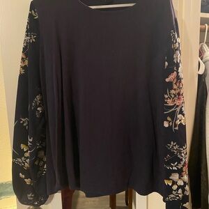 Navy Floral Sleeve Blouse